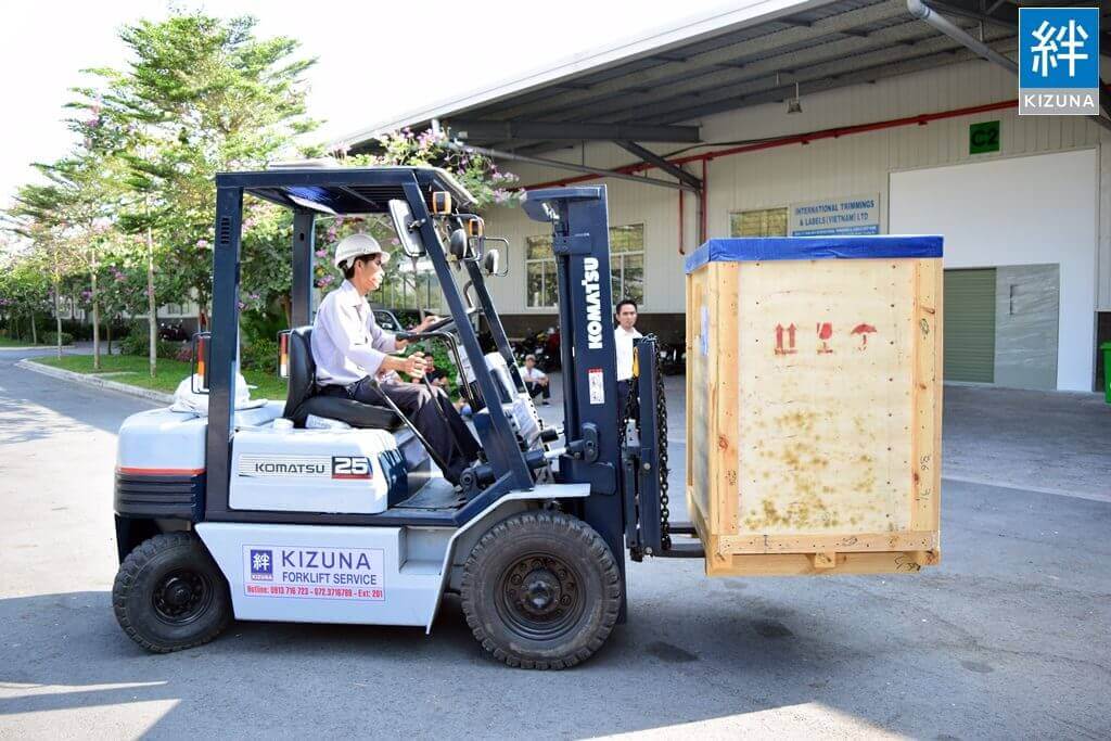 2.5Tons Forklift Rental Service at Kizuna Serviced Factory